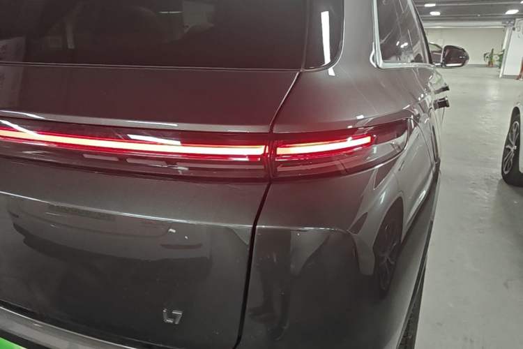 Used Li Auto L7 2023 Air model Exterior 3