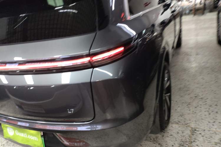 Used Li Auto L7 2023 Pro Model Exterior 3