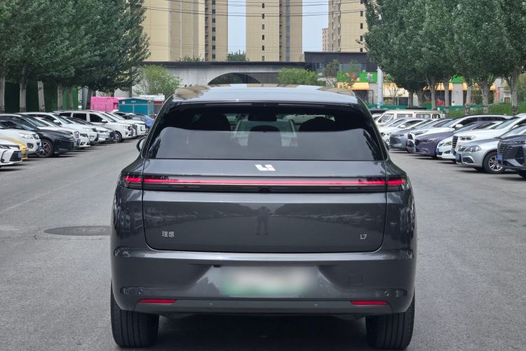 Used Li Auto L7 2023 Pro Model Exterior 3