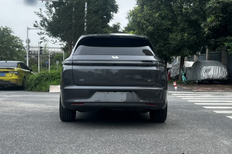 Used Li Auto L7 2023 Pro Model Exterior 4