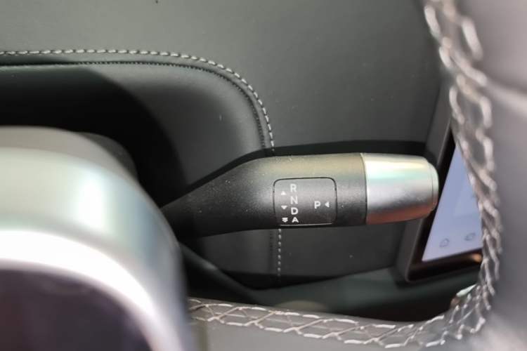 Used Li Auto L7 2023 Air model Gear Lever
