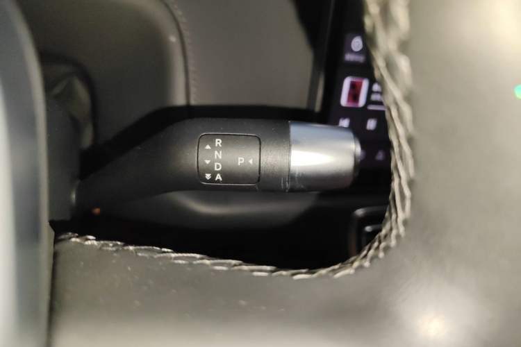 Used Li Auto L7 2023 Air model Gear Lever