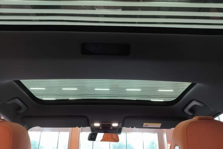 Used Li Auto L7 2023 Pro Model Headliner