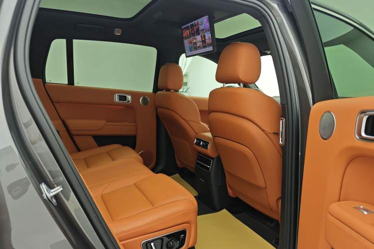 Used Li Auto L7 2023 Max model Headliner