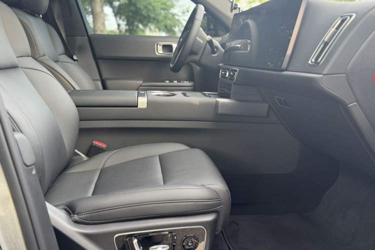 Used Li Auto L7 2023 Air model Interior 3