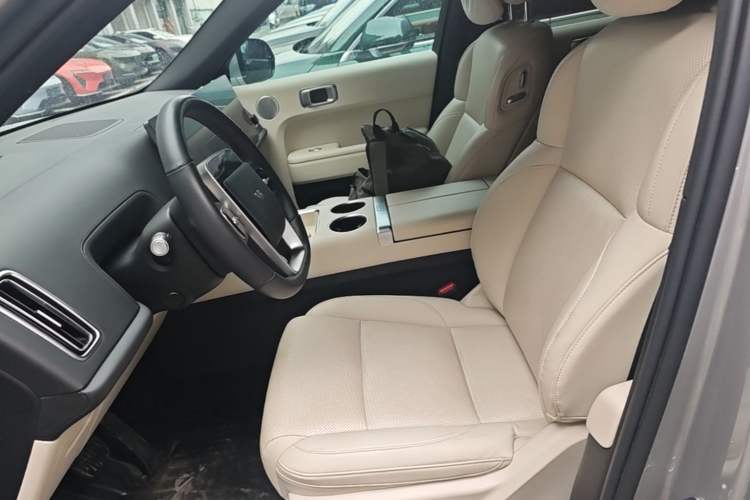 Used Li Auto L7 2023 Pro Model Left Front Seat