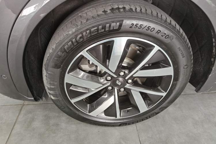 Used Li Auto L7 2023 Pro Model Left Front Wheel Hub