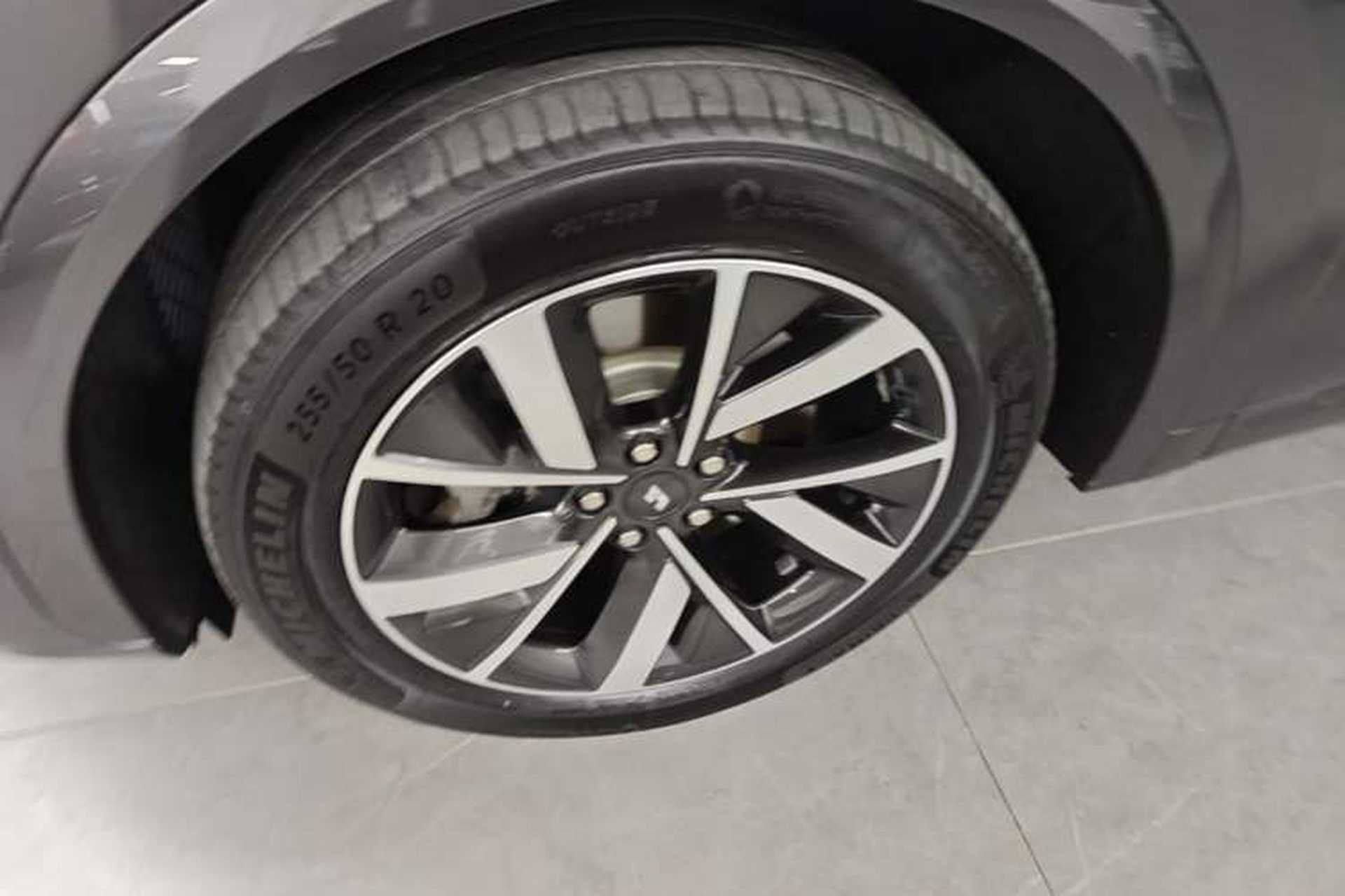 Used Li Auto L7 2023 Pro Model Left Front Wheel Hub