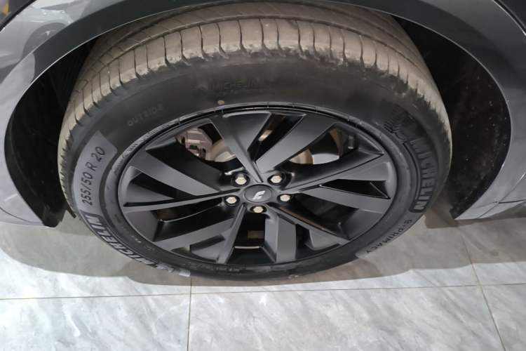 Used Li Auto L7 2023 Max model Left Front Wheel Hub