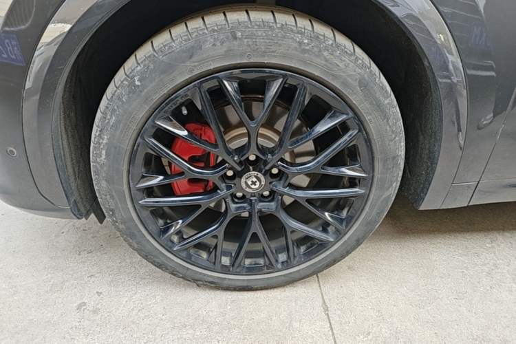 Used Li Auto L7 2023 Air model Left Front Wheel Hub