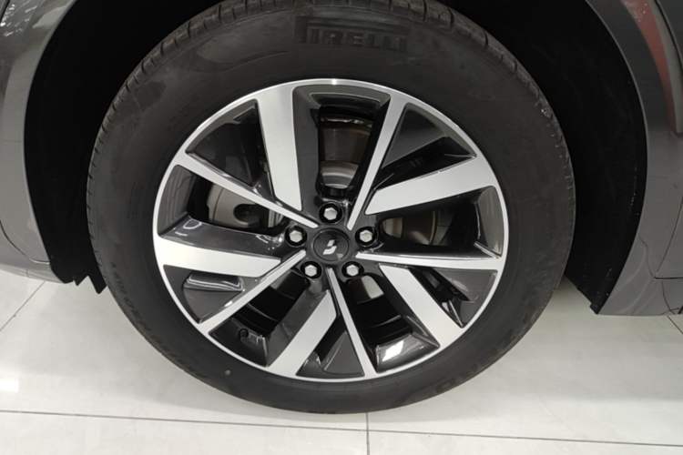 Used Li Auto L7 2023 Pro Model Left Front Wheel Hub