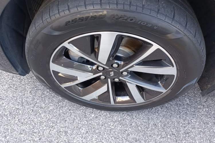 Used Li Auto L7 2023 Pro Model Left Front Wheel Hub