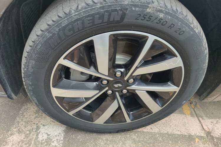 Used Li Auto L7 2023 Air model Left Front Wheel Hub
