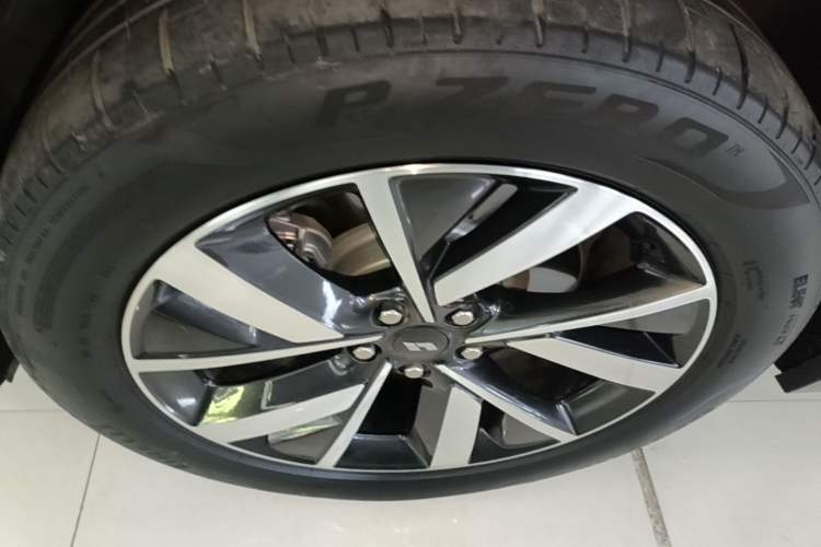 Used Li Auto L7 2023 Air model Left Front Wheel Hub