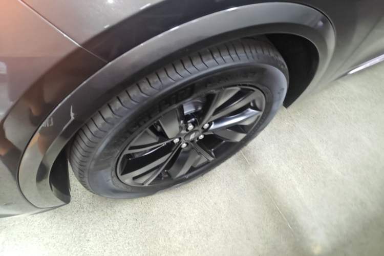 Used Li Auto L7 2023 Pro Model Left Front Wheel Hub