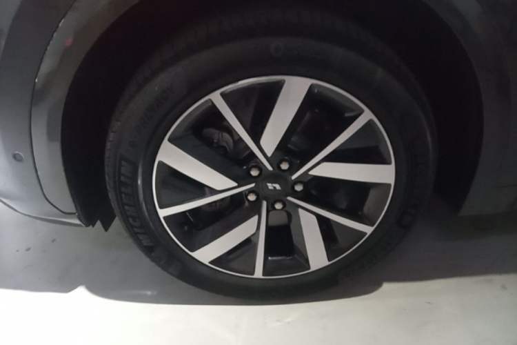 Used Li Auto L7 2023 Air model Left Front Wheel Hub