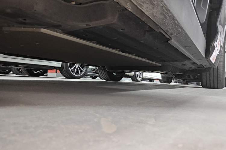 Used Li Auto L7 2023 Air model Left Side Sill