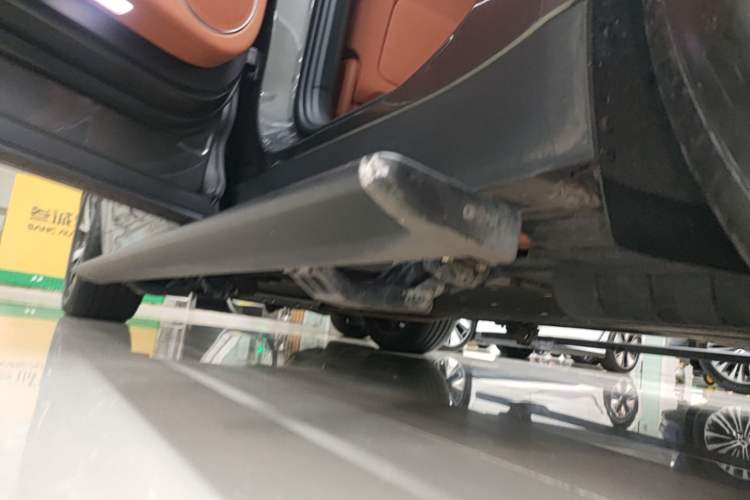 Used Li Auto L7 2023 Pro Model Left Side Sill