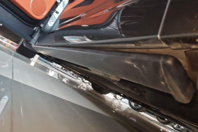 Used Li Auto L7 2023 Pro Model Left Side Sill