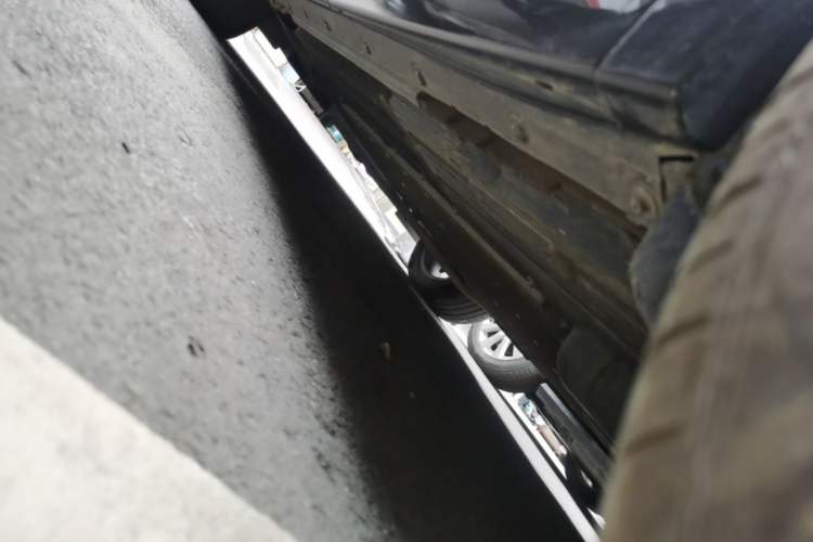 Used Li Auto L7 2023 Pro Model Left Side Sill