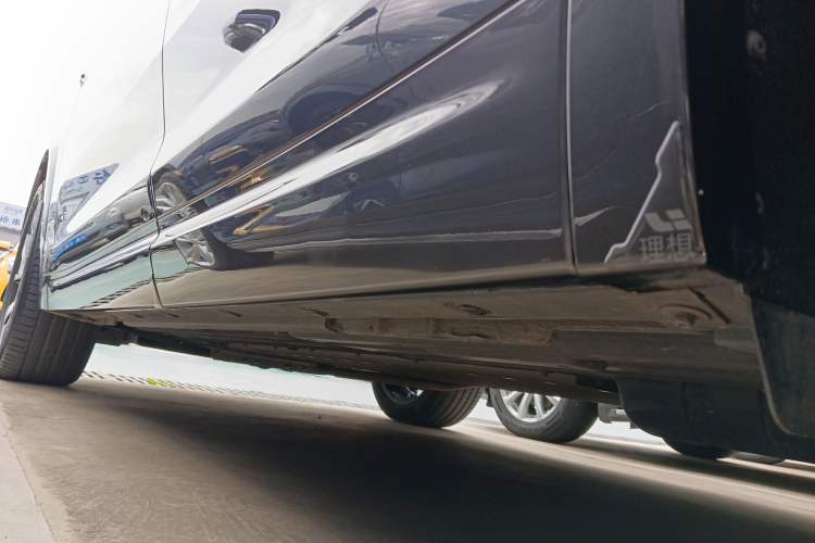 Used Li Auto L7 2023 Pro Model Left Side Sill