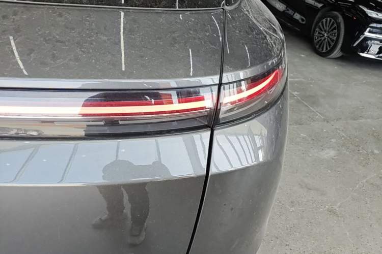 Used Li Auto L7 2023 Pro Model Right Rear Taillight