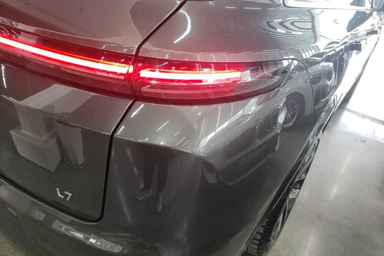 Used Li Auto L7 2023 Pro Model Right Rear Taillight