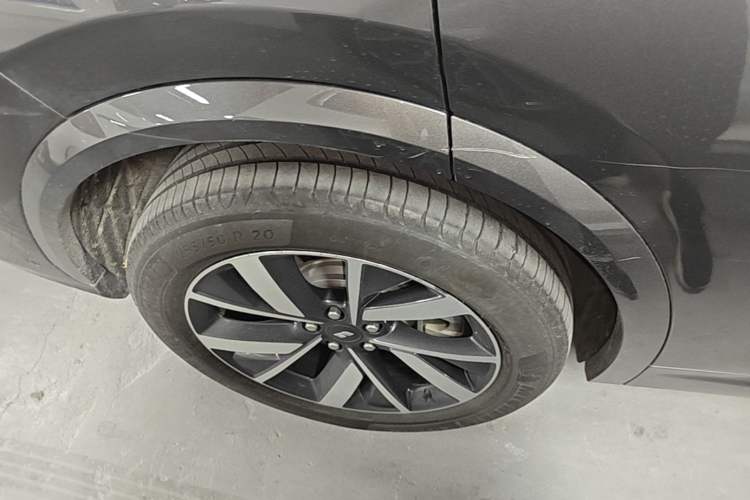 Used Li Auto L7 2023 Air model Right Rear Wheel Hub