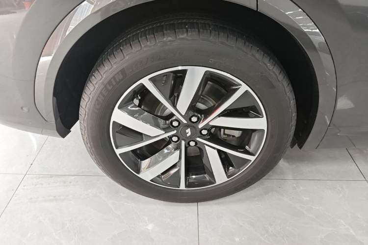 Used Li Auto L7 2023 Pro Model Right Rear Wheel Hub