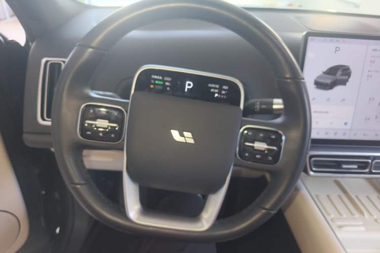 Used Li Auto L7 2023 Pro Model Steering Wheel