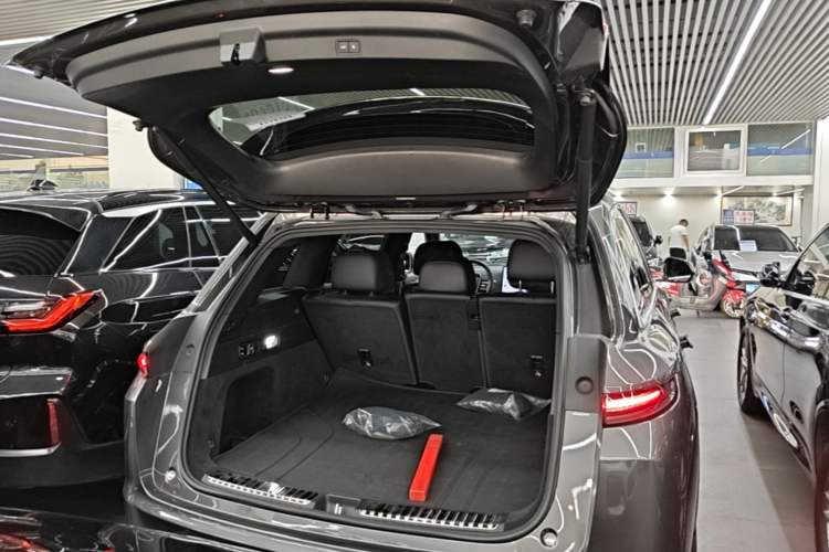 Used Li Auto L7 2023 Pro Model Trunk
