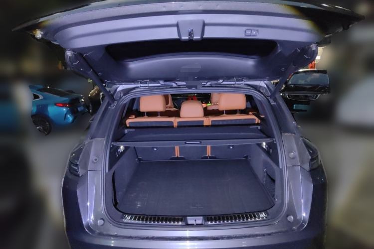 Used Li Auto L7 2023 Air model Trunk
