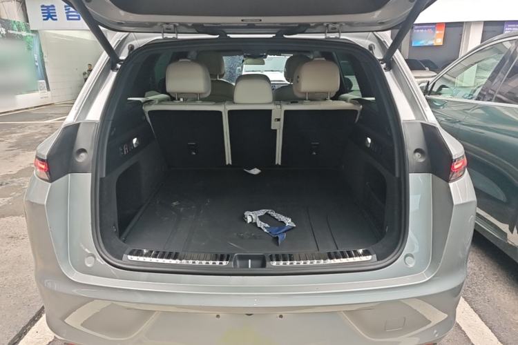 Used Li Auto L7 2023 Pro Model Trunk
