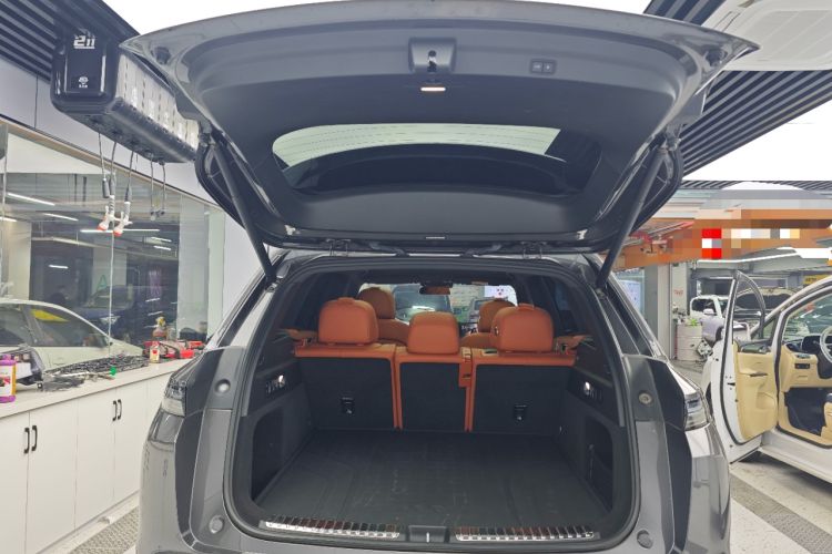 Used Li Auto L7 2023 Air model Trunk