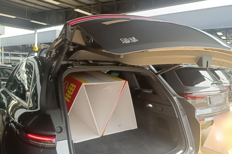 Used Li Auto L7 2023 Max model Trunk