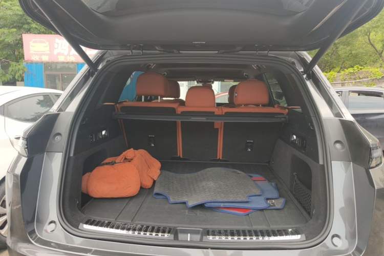Used Li Auto L7 2023 Air model Trunk