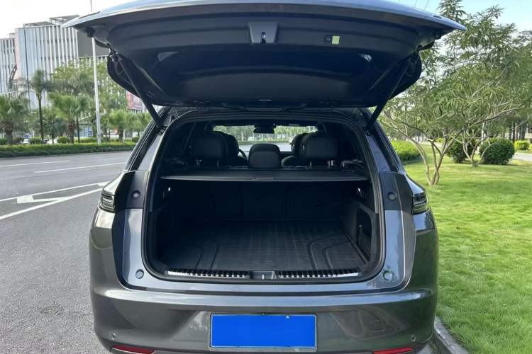 Used Li Auto L7 2023 Pro Model Trunk