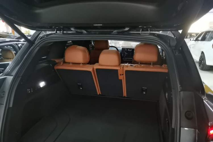 Used Li Auto L7 2023 Air model Trunk