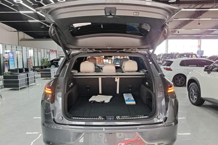 Used Li Auto L7 2023 Pro Model Trunk