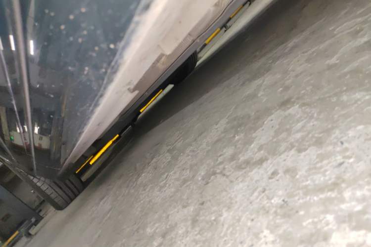 Used Li Auto L7 2023 Pro Model Chassis Front Right
