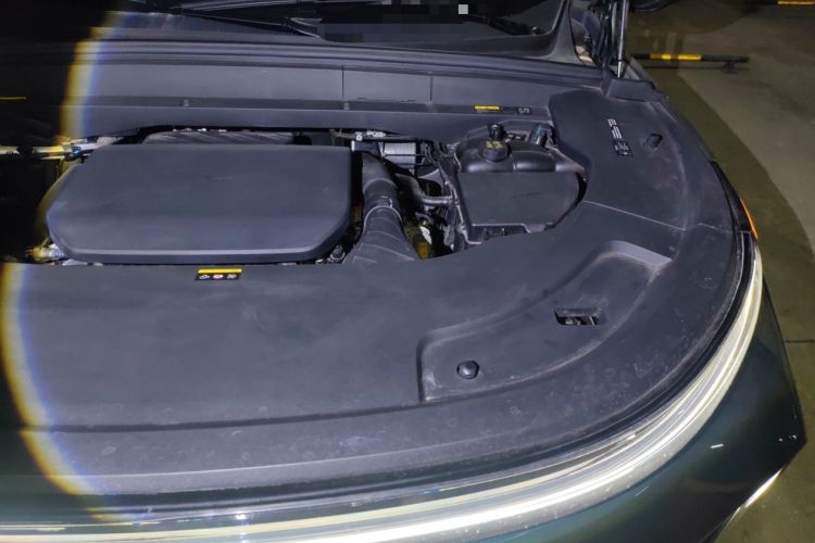 Used Li Auto L7 2023 Pro Model Engine Bay Left