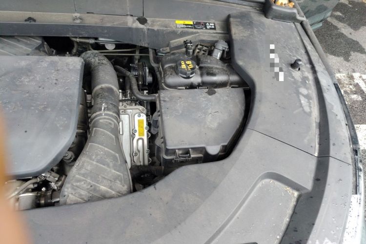 Used Li Auto L7 2023 Max model Engine Bay Left