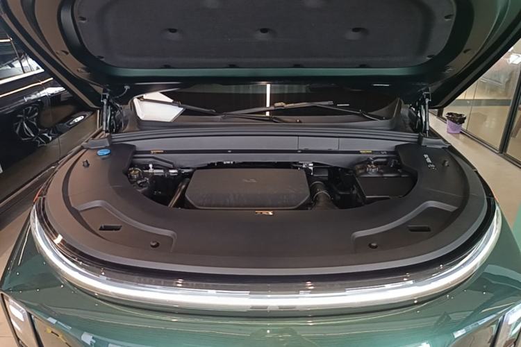 Used Li Auto L7 2023 Air model Engine Bay