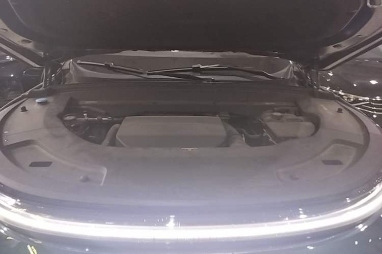 Used Li Auto L7 2023 Max model Engine Bay