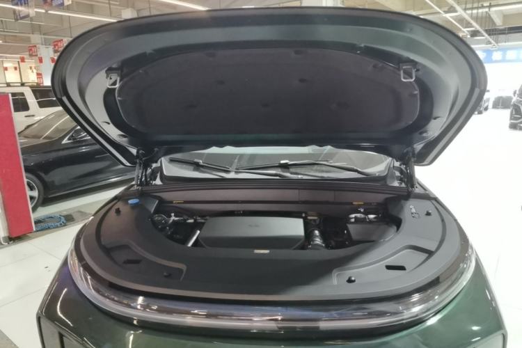 Used Li Auto L7 2023 Max model Engine Bay