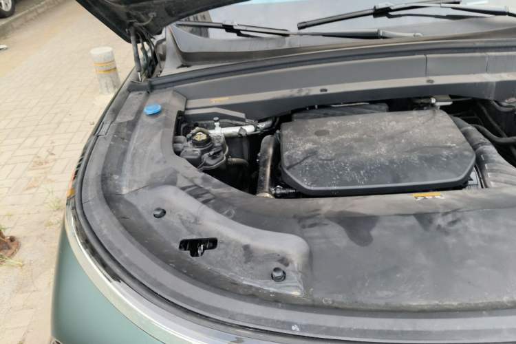 Used Li Auto L7 2023 Pro Model Engine Bay Right