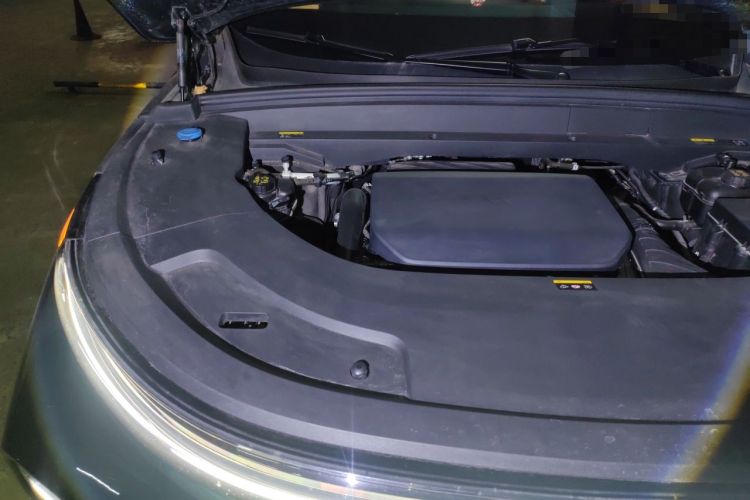 Used Li Auto L7 2023 Pro Model Engine Bay Right