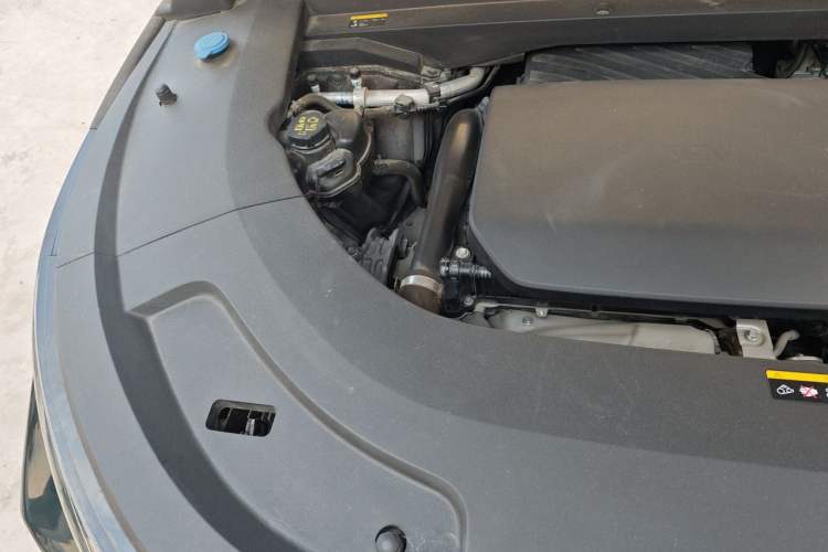 Used Li Auto L7 2023 Pro Model Engine Bay Right