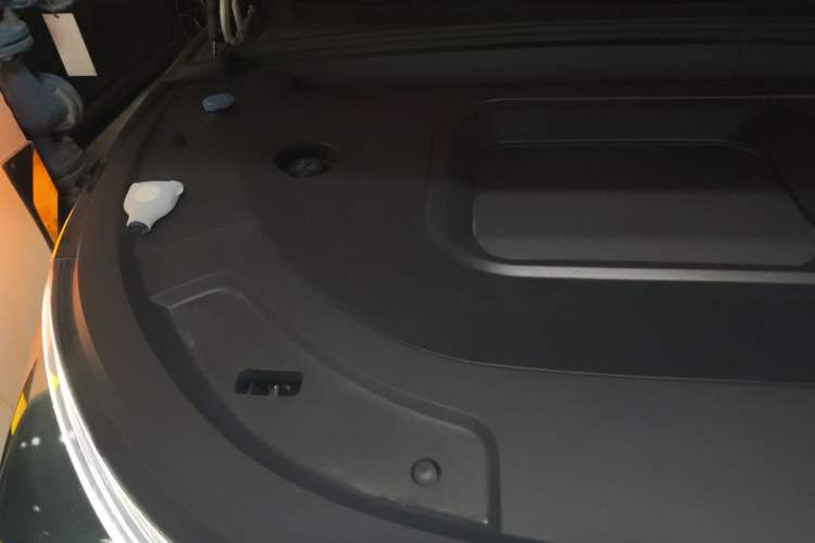 Used Li Auto L7 2023 Pro Model Engine Bay Right