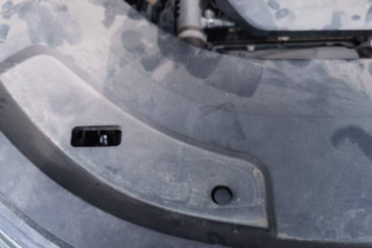 Used Li Auto L7 2023 Pro Model Engine Bay Right